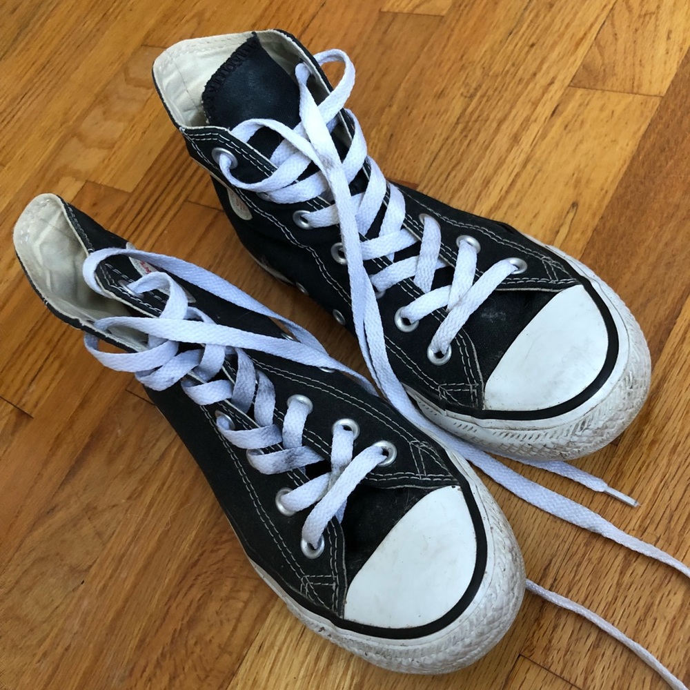 Black converse